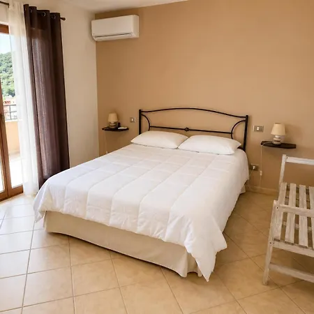 דירה Casa Zephyr By La Via Del Mare Viaggi E Vacanze *