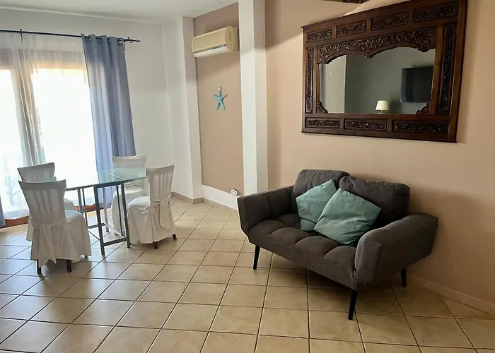 Casa Zephyr By La Via Del Mare Viaggi E Vacanze Lägenhet *